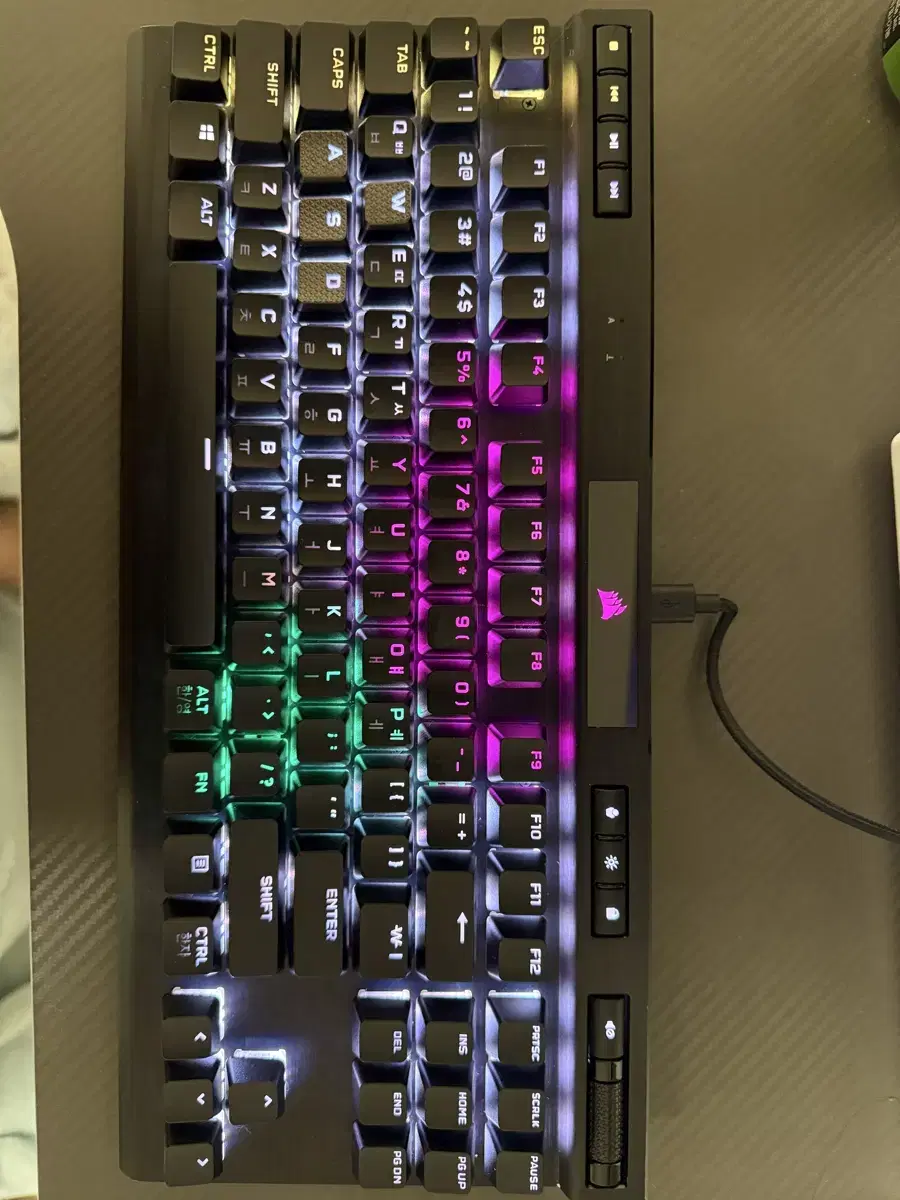 커세어 K70 RGB TKL 챔피언 시리즈 기계식 유선 텐키리스 키보드